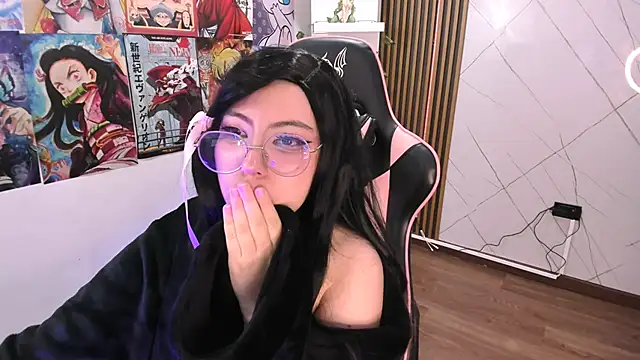 Snapshot of Purplee_Baby chatting on March 19, 2025, 7:06 pm Purplee Baby online show from March 19, 2025, 7:06 pm