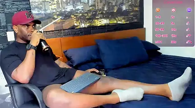 thomas santtos1 online show from February 23, 2025, 1:21 pm