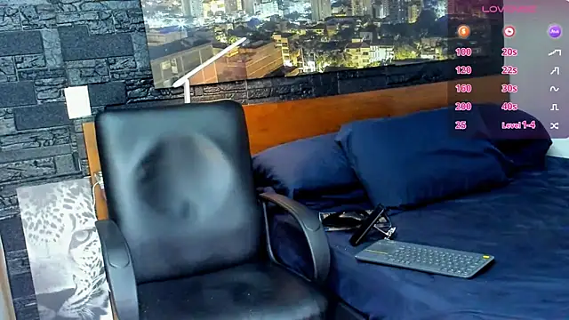 thomas santtos1 online show from March 2, 2025, 1:49 pm