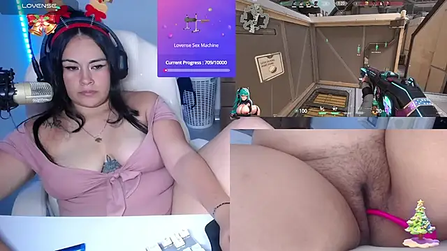 Snapshot of Sunny_Gamer7 chatting on December 13, 2024, 8:30 am Sunny Gamer7 online show from December 13, 2024, 8:30 am