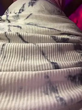 Cherrytowild online show from October 17, 2025, 5:32 am