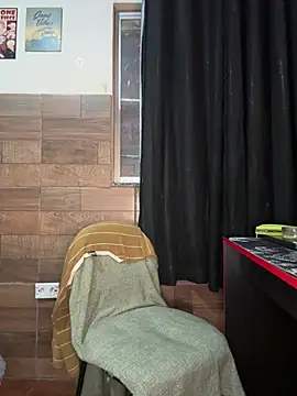 izumikarol online show from March 13, 2026, 7:53 pm