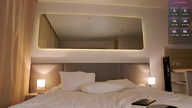 Snapshot of WOW-PeaCH-Girl chatting on September 8, 2025, 5:56 pm WOW-PeaCH-Girl online show from September 8, 2025, 5:56 pm