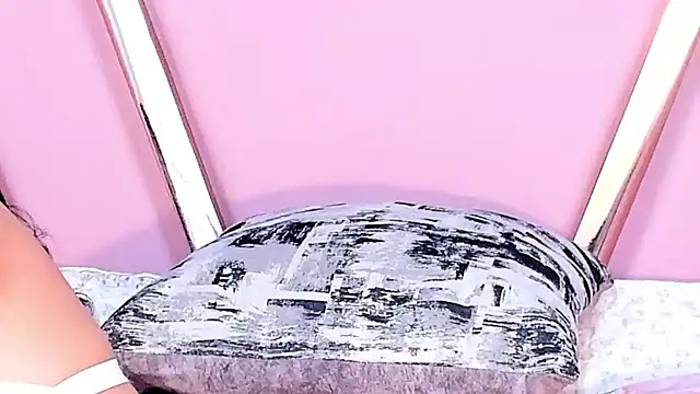 Snapshot of Eva_Benely chatting on January 26, 2025, 6:59 am Eva Benely online show from January 26, 2025, 6:59 am