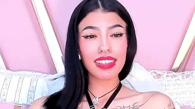 Snapshot of Eva_Benely chatting on January 30, 2025, 11:11 am Eva Benely online show from January 30, 2025, 11:11 am