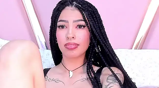 Snapshot of Eva_Benely chatting on February 14, 2025, 3:11 am Eva Benely online show from February 14, 2025, 3:11 am