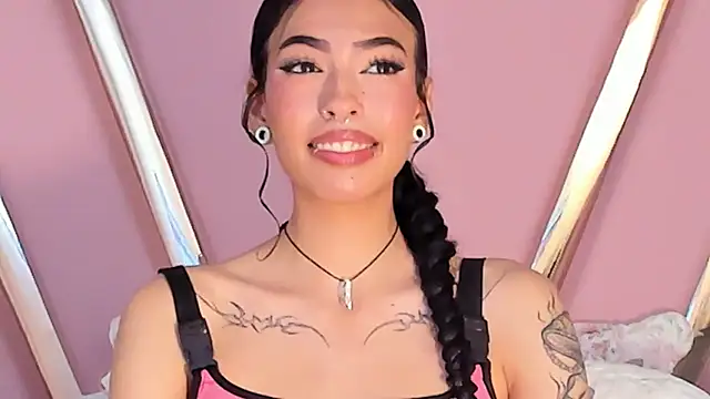 Snapshot of Eva_Benely chatting on September 9, 2025, 4:56 am Eva Benely online show from September 9, 2025, 4:56 am