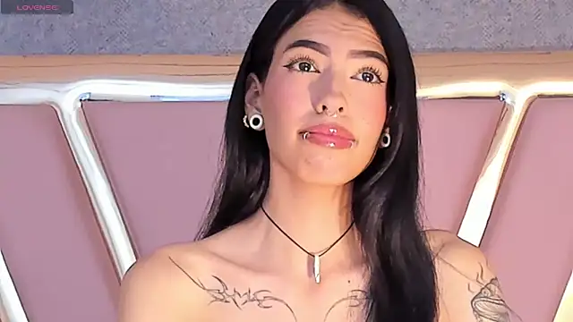 Snapshot of Eva_Benely chatting on September 27, 2025, 8:52 am Eva Benely online show from September 27, 2025, 8:52 am