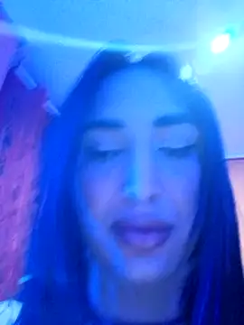 alice jhonson  online show from January 4, 2025, 11:17 pm