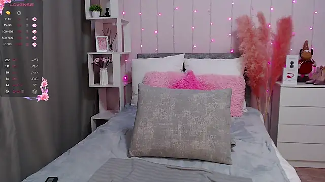 Snapshot of PornoGirlX chatting on February 4, 2025, 7:51 am PornoGirlX online show from February 4, 2025, 7:51 am