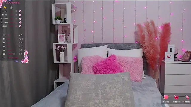 Snapshot of PornoGirlX chatting on March 2, 2025, 5:23 am PornoGirlX online show from March 2, 2025, 5:23 am