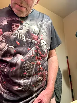 Snapshot of TXCowboy420 chatting on October 16, 2025, 10:44 pm TXCowboy420 online show from October 16, 2025, 10:44 pm