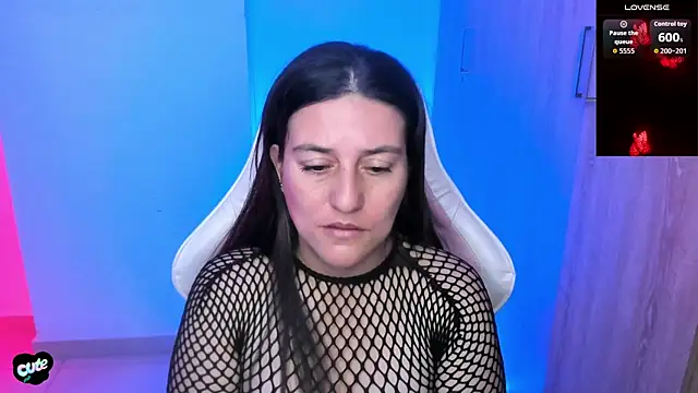 Saskyaa online show from March 26, 2026, 4:12 pm