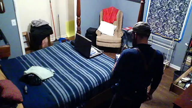 Onesieboy4daddys online show from December 18, 2025, 6:25 pm