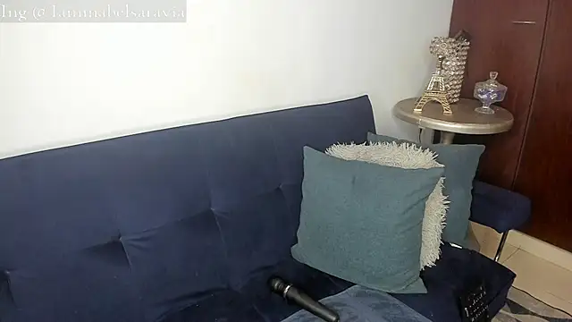 mabelsaravia online show from December 18, 2024, 1:02 pm