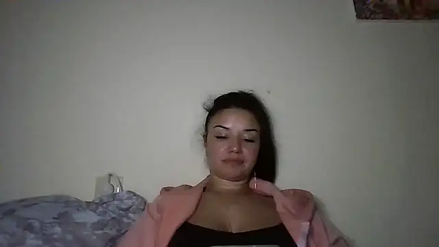 Snapshot of Linusya chatting on November 7, 2025, 5:24 pm Linusya online show from November 7, 2025, 5:24 pm