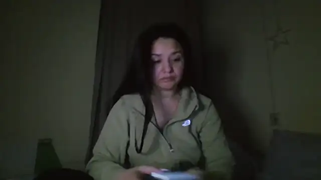 Snapshot of Linusya chatting on February 6, 2026, 4:43 pm Linusya online show from February 6, 2026, 4:43 pm