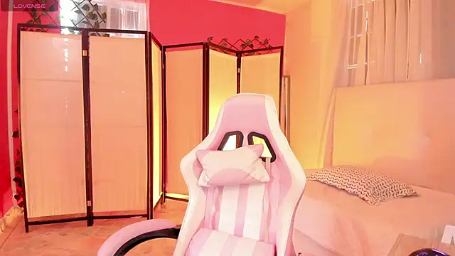 your khloe online show from October 1, 2025, 1:28 pm