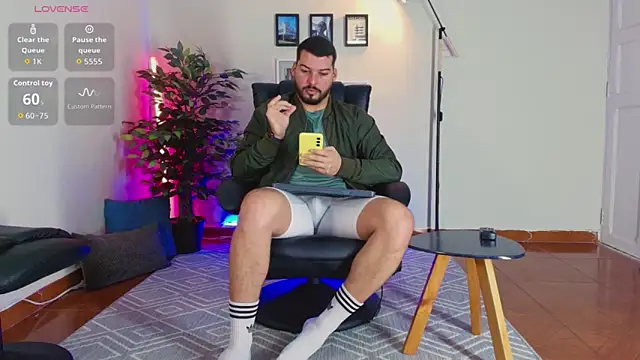 HenryBenso online show from October 4, 2025, 4:38 pm