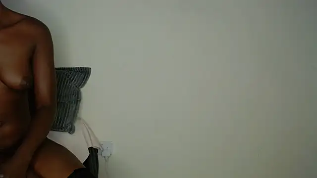 Perqueen online show from March 19, 2025, 8:11 pm