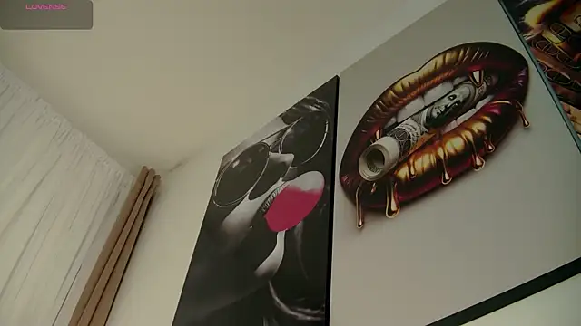 aidaadams online show from September 9, 2025, 10:26 am