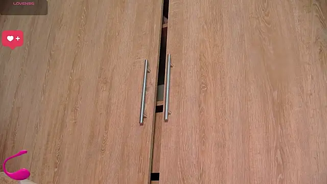 aidaadams online show from February 22, 2026, 11:42 am