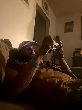 Snapshot of MrDickUdown24_7 chatting on October 10, 2025, 7:18 am MrDickUdown24 7 online show from October 10, 2025, 7:18 am