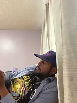 Snapshot of MrDickUdown24_7 chatting on October 14, 2025, 7:25 pm MrDickUdown24 7 online show from October 14, 2025, 7:25 pm