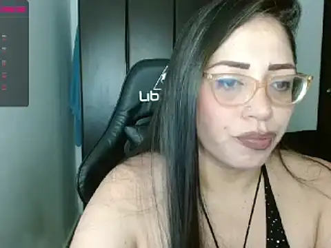 natashasmithe online show from January 31, 2025, 7:07 am