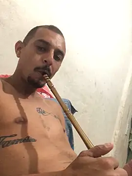 Pauzuudo01 online show from February 13, 2025, 4:32 am