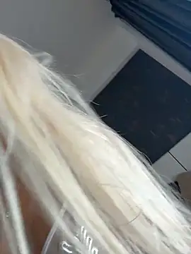 violettabunny03 online show from February 3, 2026, 2:53 am