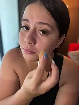 Natalia Cleark09 online show from February 6, 2026, 2:42 pm