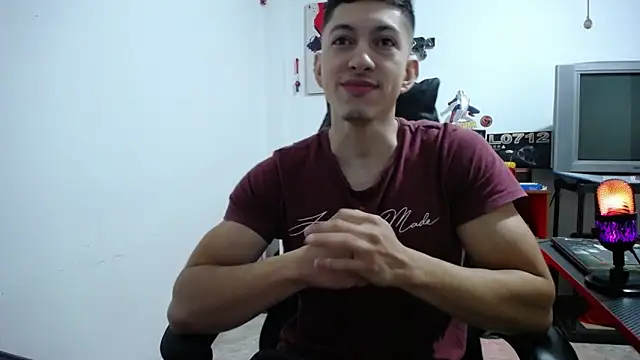 Iam yourbabyprincess XD online show from February 13, 2026, 9:11 pm