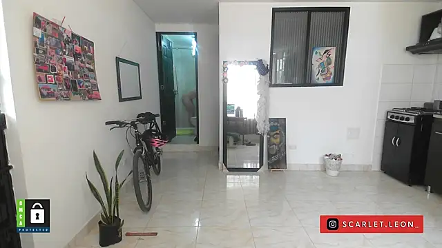 Snapshot of Scarletleon77 chatting on September 24, 2025, 3:48 pm Scarletleon77 online show from September 24, 2025, 3:48 pm