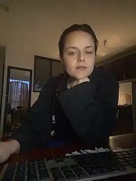 Scarletleon77 online show from March 26, 2026, 11:10 pm