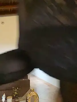 PUSHYLATE online show from April 13, 2026, 6:57 pm