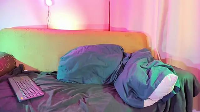 Snapshot of axel_giracr chatting on November 21, 2025, 9:46 pm axel giracr online show from November 21, 2025, 9:46 pm