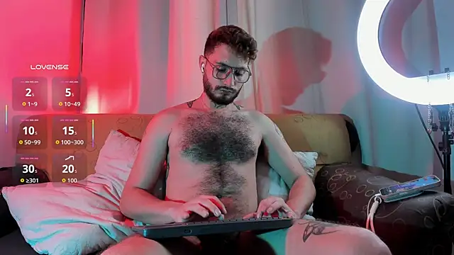 Snapshot of axel_giracr chatting on January 6, 2026, 8:01 pm axel giracr online show from January 6, 2026, 8:01 pm