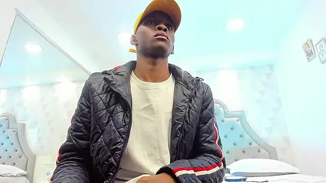 JacksonMuller  online show from December 26, 2024, 1:54 pm