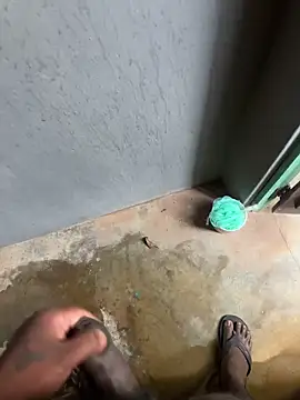 Snapshot of amil93sl chatting on October 1, 2025, 10:21 am amil93sl online show from October 1, 2025, 10:21 am