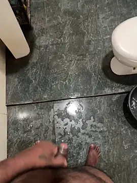 Snapshot of amil93sl chatting on October 13, 2025, 2:28 pm amil93sl online show from October 13, 2025, 2:28 pm