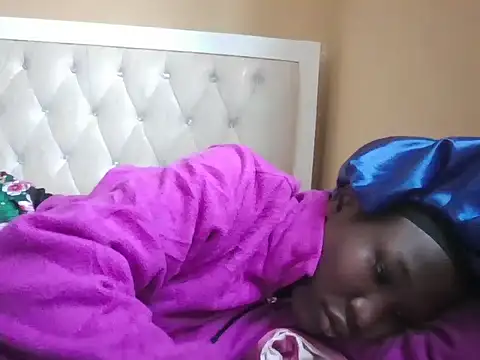 Snapshot of just_nala chatting on February 25, 2026, 7:29 am just nala online show from February 25, 2026, 7:29 am