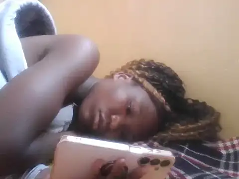 Snapshot of just_nala chatting on April 4, 2026, 6:44 am just nala online show from April 4, 2026, 6:44 am