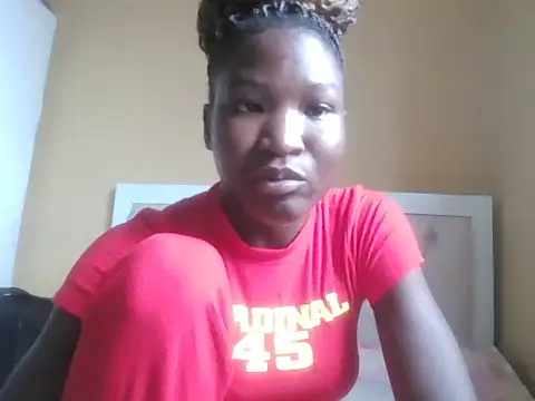 Snapshot of just_nala chatting on April 5, 2026, 8:22 am just nala online show from April 5, 2026, 8:22 am