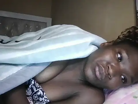 Snapshot of just_nala chatting on April 16, 2026, 1:17 am just nala online show from April 16, 2026, 1:17 am