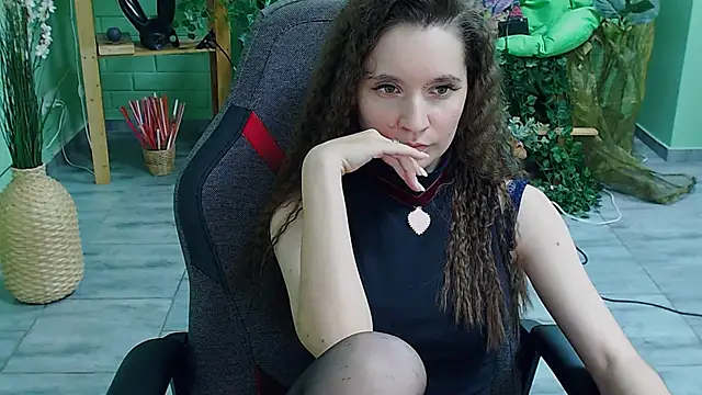 Miss Barbara  online show from March 3, 2025, 10:52 pm