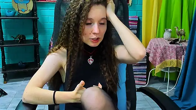 Miss Barbara  online show from March 6, 2025, 8:05 pm