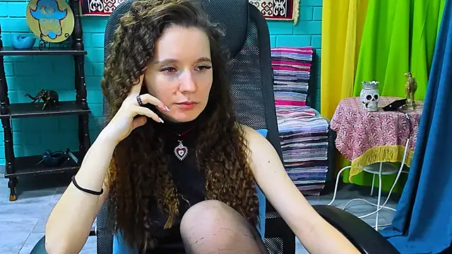 Miss Barbara  online show from March 21, 2025, 12:06 pm