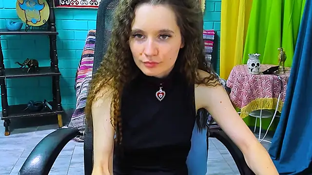 Miss Barbara  online show from March 21, 2025, 6:18 pm