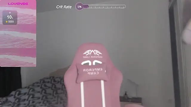 Snapshot of SweetieKendl chatting on January 4, 2025, 1:31 am SweetieKendl online show from January 4, 2025, 1:31 am